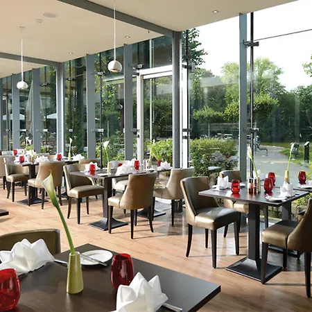 Leonardo Royal - Am Stadtwald 4*