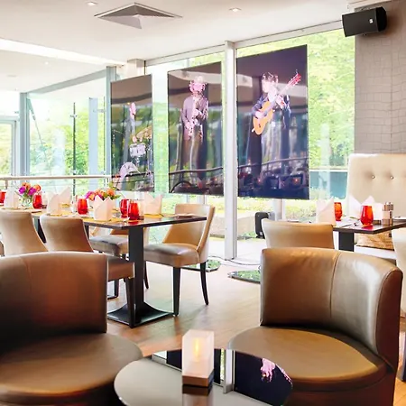 Hotel Leonardo Royal - Am Stadtwald 4*