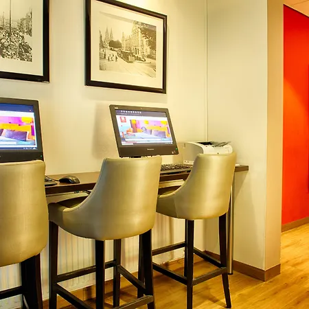 Hotel Leonardo Royal - Am Stadtwald 4*