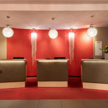 Leonardo Royal - Am Stadtwald 4*