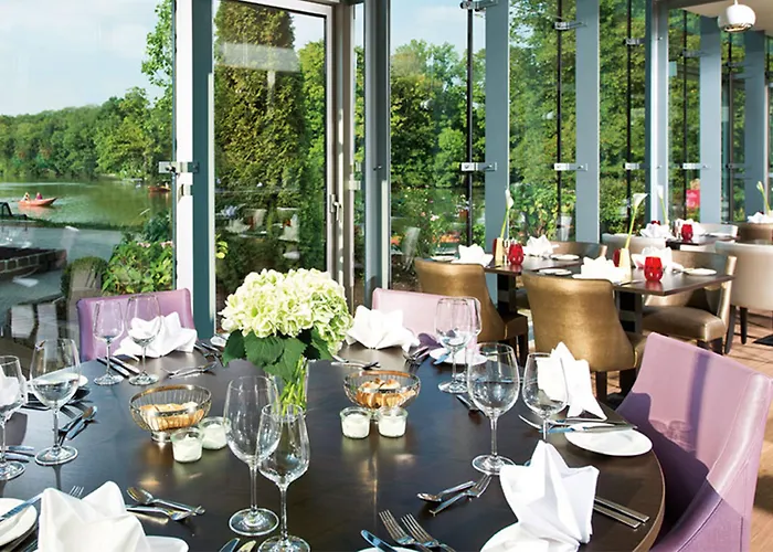 Leonardo Royal - Am Stadtwald Отель 4*