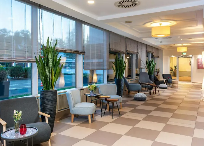 Leonardo Royal - Am Stadtwald Otel